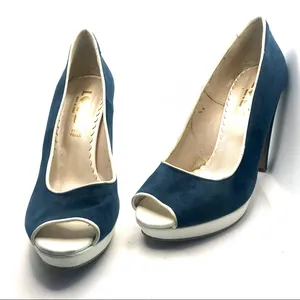 Love Made In Italy Blue Suede Peep-Toe Pumps With White Leather Trim (40) thumbnail 4