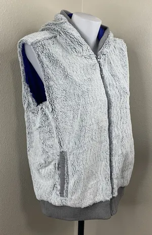 Patagonia Deep Pile Fuzzy Soft Cozy Full Zip Vest Women’s Sz XL Gray thumbnail 1