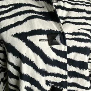 Painted Pony Black White Zebra Print Leopard Cuffs Button Up Stylish Jacket S thumbnail 3