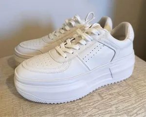 Steve Madden White Platform Sneakers thumbnail 1