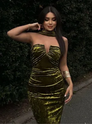 Zara dress velvet Halter neck shawl corset bodycon velour green evening gown thumbnail 1