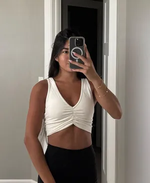Alo Yoga Wild Thing Bra thumbnail 1