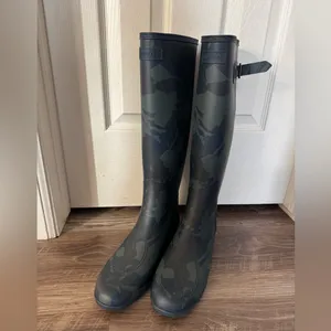 Hunter Disney Mary Poppins Tall Wellington Boots Sz 9 40 EU‎ Camo Blue thumbnail 2
