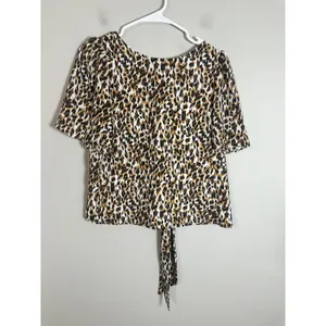 Banana Republic Leopard Print Tie Back Flutter Sleeve Blouse XS New‎ With Tags thumbnail 2