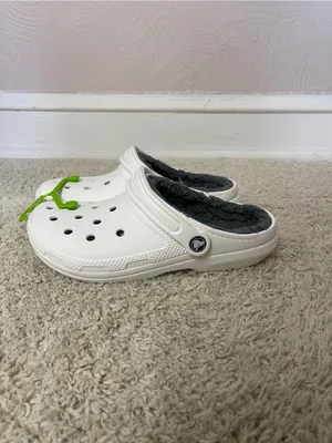 CROCS Classic Clog in White with Gray Lining thumbnail 3