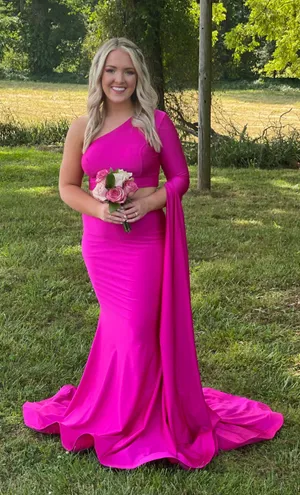 Prom Dress thumbnail 1