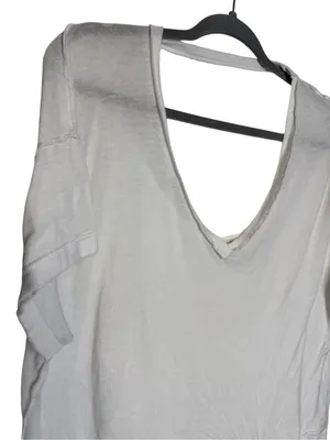 👕 We The Free Deep V Neck Oversized Tee‎ Medium Relaxed Casual Top 🤍 thumbnail 3