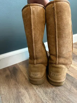 UGG Boots thumbnail 2