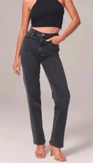 Abercrombie 90s High-Rise Ultra Straight Jeans Black thumbnail 1