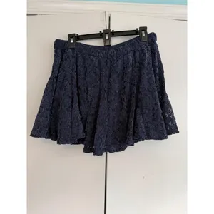Aerie Navy Blue Floral Lace Mini Skirt Elastic Waist Ribbon L NWT 0703-1834 Boho thumbnail 4