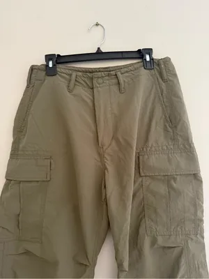 American Eagle Outfitters Olive Cargo Pants thumbnail 2