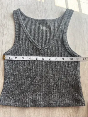 American Eagle V-Neck Crop Tank Top thumbnail 4