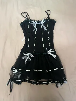 Black and white corset bow dress thumbnail 1