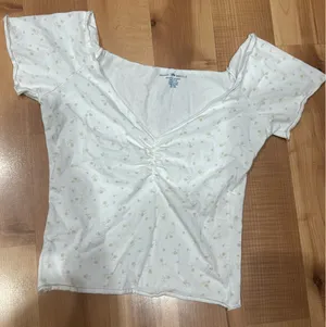 Brandy Melville Top thumbnail 1