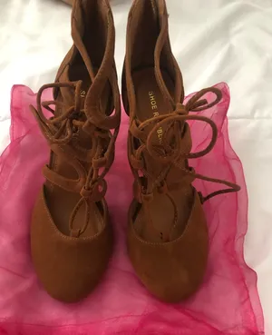 Never worn camel pumps Tan Size 6 thumbnail 1