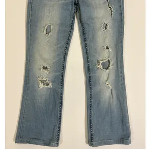 Miss Me JP4369-2L Womens 30 Light Wash Distressed Fleur De Lis Bootcut Jeans thumbnail 11