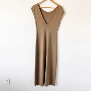 Modern Citizen Knit Tan V-Back Cutout Bodycon Minimalist Chic Midi Dress thumbnail 6