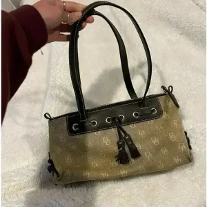 Dooney and Bourke‎ Signature Canvas Leather Purse Vintage DB Brown Shoulder Bag thumbnail 12