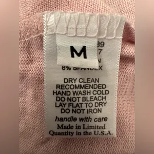 Lauren Moshi Minnie Mouse Women’s Pink Sweater Size Medium thumbnail 9