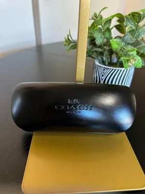 Coach hard Case Sunglasses  thumbnail 2