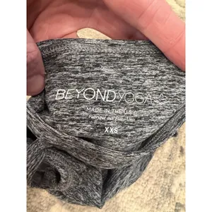 Beyond Yoga spacedye racerback cropped tank Black Space Dye BLKSD XXS NEW thumbnail 7