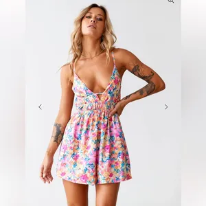 White Fox Women’s Size M Plunge Neck Playsuit Romper Floral Tropical Resort‎ thumbnail 12