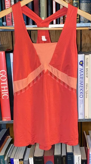 Lululemon Swift Speed Top, Size 6 thumbnail 1