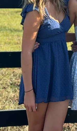 Dress thumbnail 3