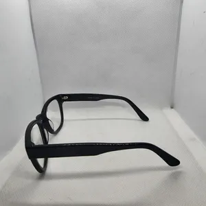 Madewell Black Glasses - Stylish and Sleek Eyewear thumbnail 6