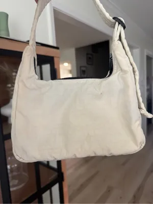 BAGGU Mini shoulder bag nylon ivory cream balck zipper adjustable thumbnail 5
