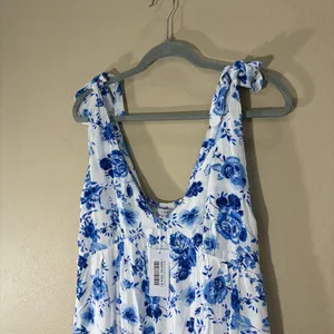 NWT Baltic Born Mariah Tank Florals Blue White Maxi Dress Sz M Wedding Beach thumbnail 3