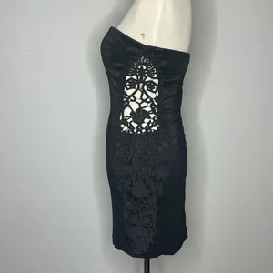 Ynes- Black Strapless Dress with Crochet Detail on the Side thumbnail 2