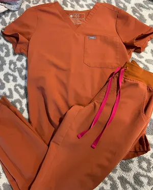 FIGS Scrubs Set thumbnail 1