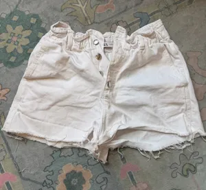ZARA Shorts Denim High-Waisted thumbnail 1
