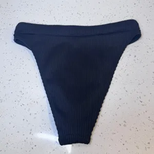 Hollister Swim Womens Small Black Ribbed High Leg Bikini Bottom Cheeky Waistband thumbnail 2