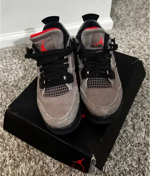 Air Jordan 4 Retro Nike thumbnail 5