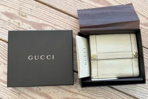 Gucci compact wallet thumbnail 1