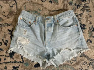 Levi’s Shorts thumbnail 1