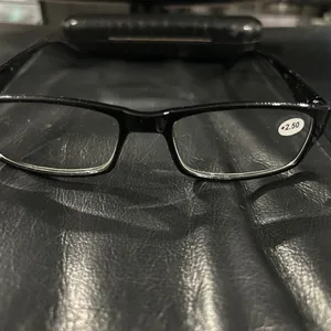 Black Reading Glasses +2.50 unisex NWOT thumbnail 3