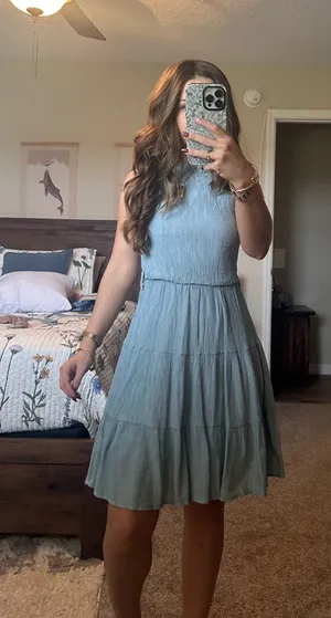 Boutique dress thumbnail 1