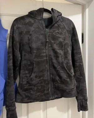 Lululemon Scuba Hoodie thumbnail 1