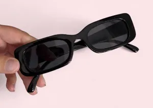 Source Unknown Unbranded Women's Black Sunglasses thumbnail 1