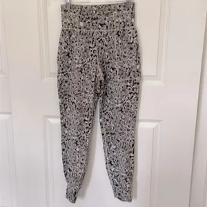 Athleta Salutation Textured Joggers Small Loungewear Activewear thumbnail 3