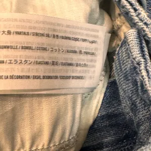 Hollister California‎ Ultra High Rise Mom Jean Distressed Medium Wash 6 L 28 L thumbnail 7