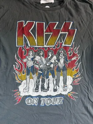 Daydreamer KISS graphic t-shirt thumbnail 2