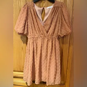 La Femme Pink Swiss Dot V-Neck Short Sleeve‎ Flowy Lined Mini Dress Size Small thumbnail 10
