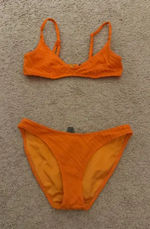 Triangl Bikini Set thumbnail 1