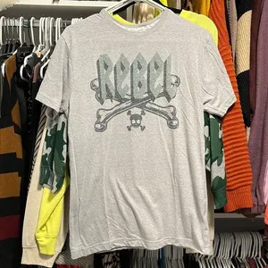 Rebel gray graphic tee Size M thumbnail 1