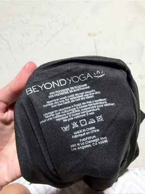 Beyond Yoga NWT pocket infinity scarf thumbnail 7