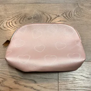 Pandora Cosmetic Bag Makeup Pouch‎ Light Pink Heart Print Travel Accessory thumbnail 2